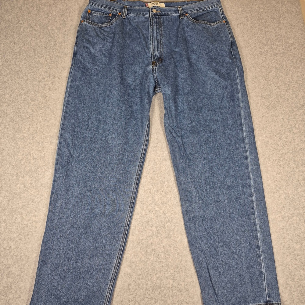 Vintage Levi's 550 Relaxed Fit Jeans Mens 44x32 Blue Medium Wash Denim 2004